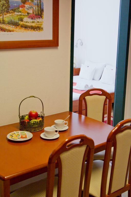 UNI HOTEL DI KOTTHON MISKOLC 3 Magyarorsz g HUF 14171 rt l